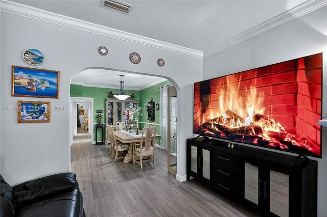 3719 Sheridan Ave, Miami Beach, FL 33140