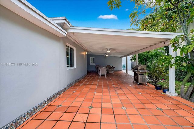 3719 Sheridan Ave, Miami Beach, FL 33140