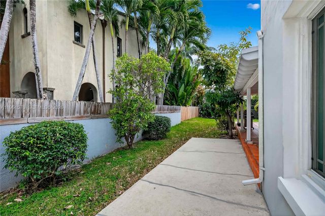 3719 Sheridan Ave, Miami Beach, FL 33140