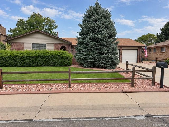 2170 S Flower Way, Lakewood, CO 80227