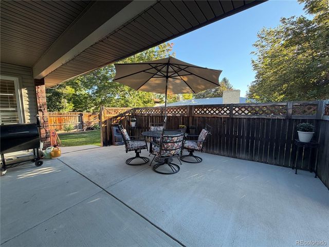 2170 S Flower Way, Lakewood, CO 80227