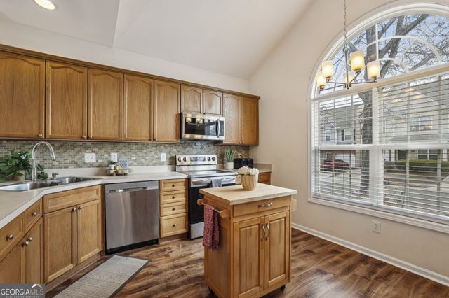 2365 Suwanee Pointe Drive, Lawrenceville, GA 30043