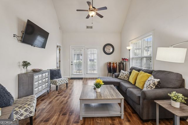 2365 Suwanee Pointe Drive, Lawrenceville, GA 30043