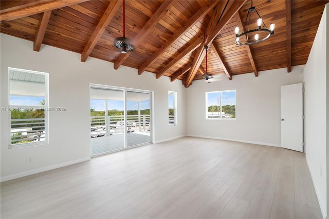 415 Big Pine Rd, Key Largo, FL 33037