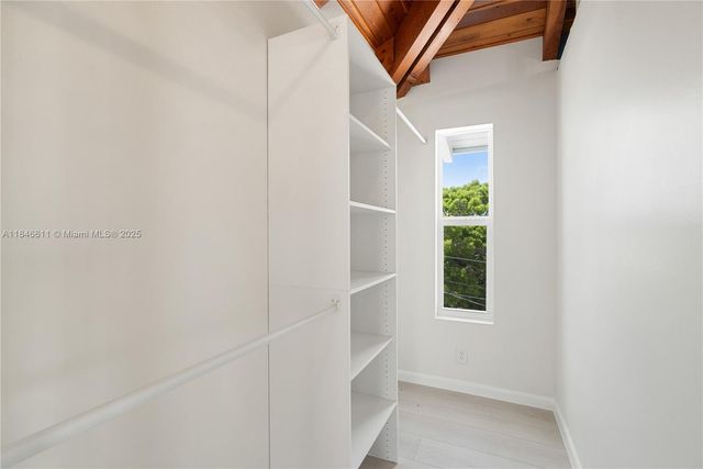 415 Big Pine Rd, Key Largo, FL 33037