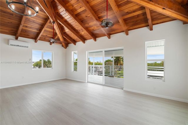 415 Big Pine Rd, Key Largo, FL 33037