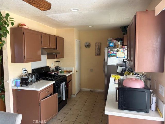 11830 Wolcott, Adelanto, CA 92301