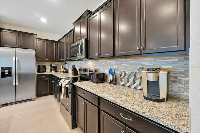 4014 LANA AVENUE, Davenport, FL 33897