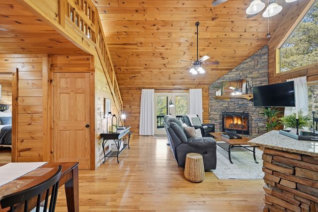 288 Kimbolton Drive, Morganton, GA 30560