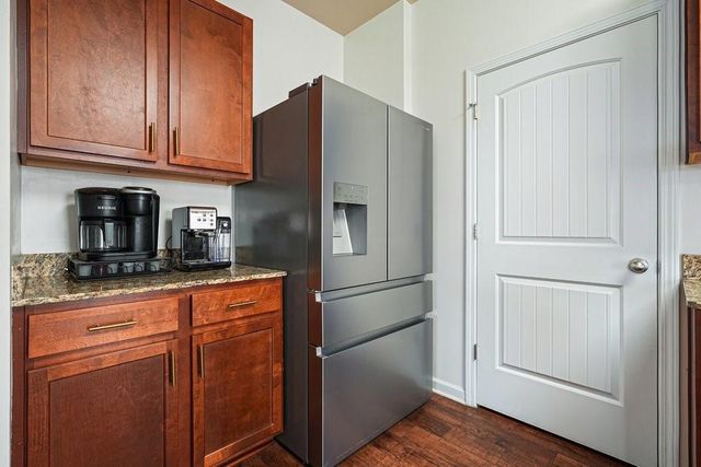 402 Wilshire Court, Acworth, GA 30102