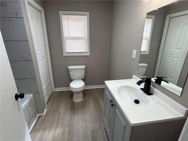 4703 N Hifner Street, Independence, MO 64058