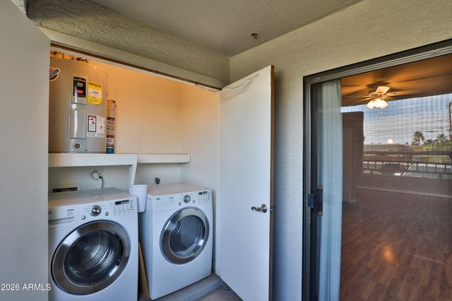 2025 E CAMPBELL Avenue 111, Phoenix, AZ 85016