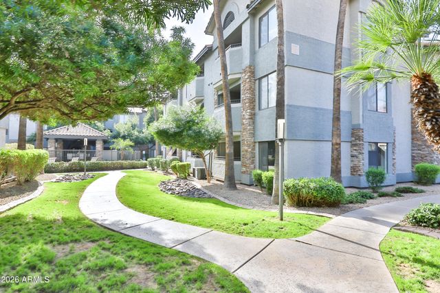 2025 E CAMPBELL Avenue 111, Phoenix, AZ 85016