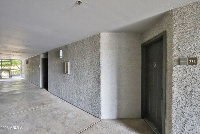 2025 E CAMPBELL Avenue 111, Phoenix, AZ 85016