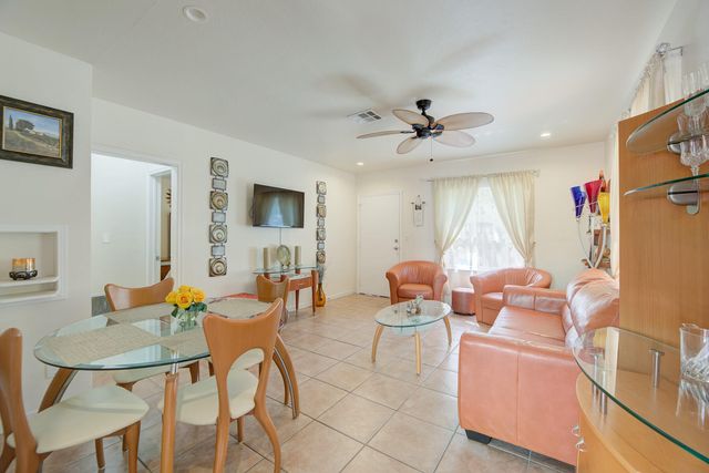 1136 NE 17th Way, Fort Lauderdale, FL 33304