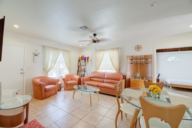 1136 NE 17th Way, Fort Lauderdale, FL 33304