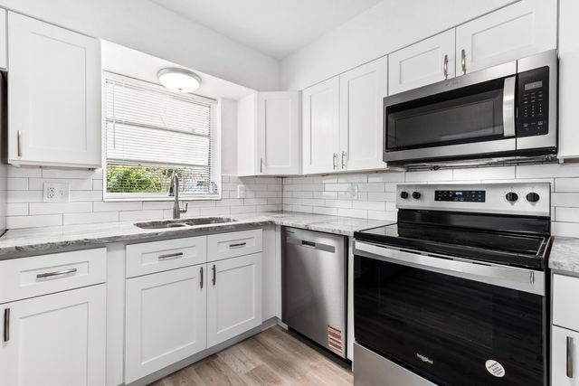 606 N 31st Court, Hollywood, FL 33021