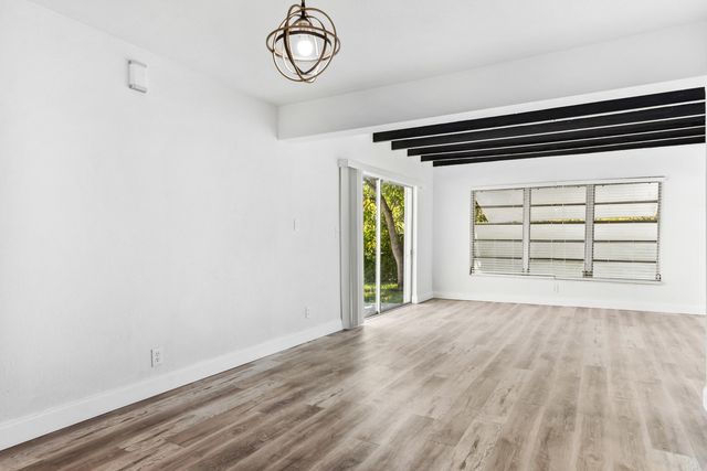 606 N 31st Court, Hollywood, FL 33021