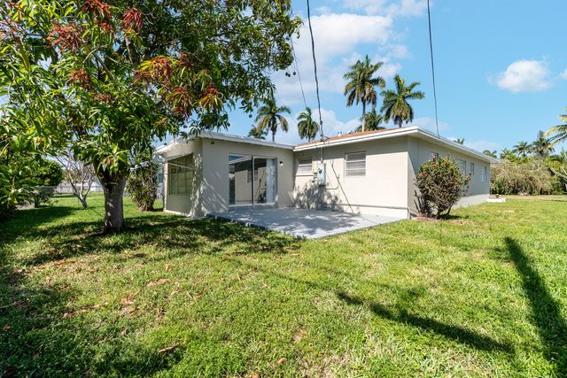 606 N 31st Court, Hollywood, FL 33021