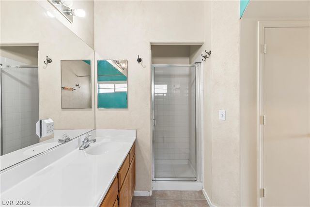 424 Waterwheel Falls Drive, Henderson, NV 89015