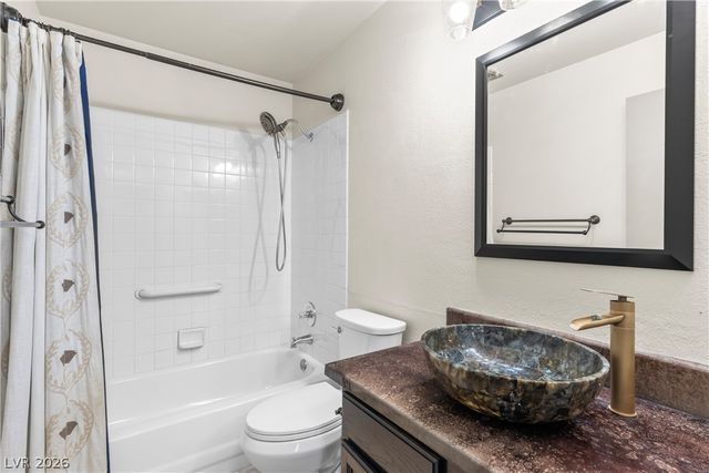 424 Waterwheel Falls Drive, Henderson, NV 89015