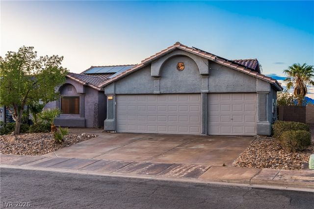 424 Waterwheel Falls Drive, Henderson, NV 89015