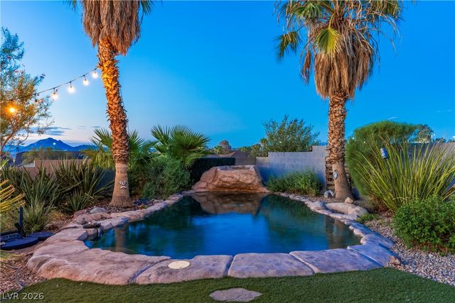424 Waterwheel Falls Drive, Henderson, NV 89015