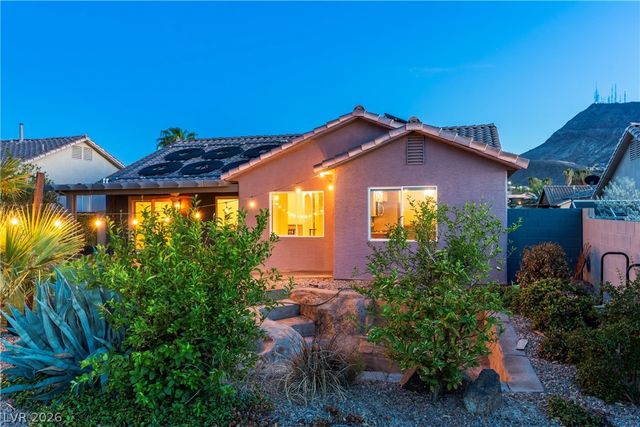 424 Waterwheel Falls Drive, Henderson, NV 89015