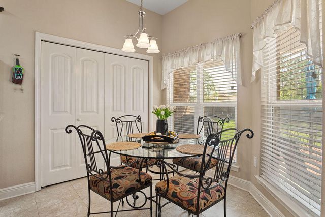 2036 Shannon Road, Navarre, FL 32566