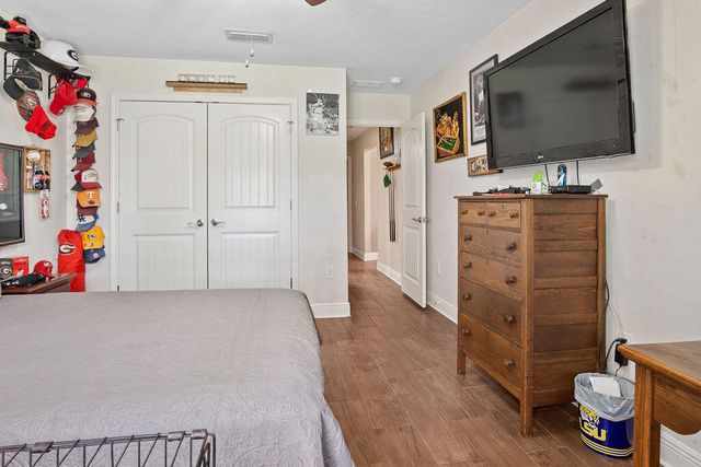 2036 Shannon Road, Navarre, FL 32566