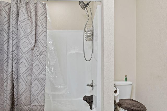 2036 Shannon Road, Navarre, FL 32566