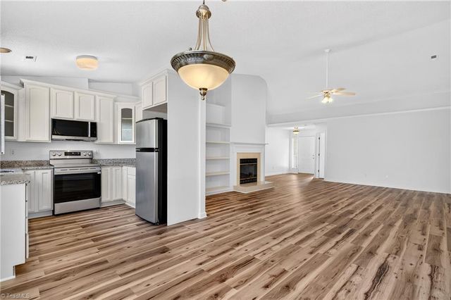 110 Mansfield Circle, Greensboro, NC 27455