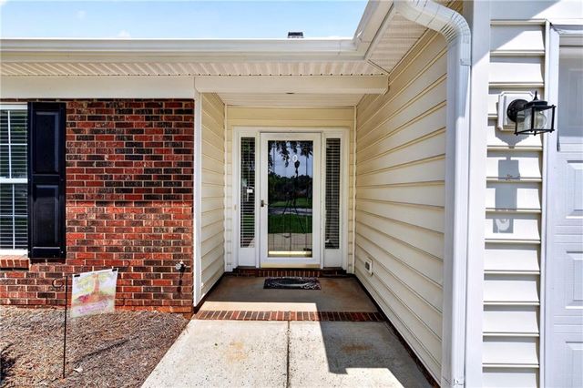 110 Mansfield Circle, Greensboro, NC 27455