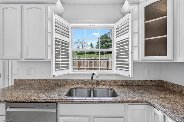 110 Mansfield Circle, Greensboro, NC 27455