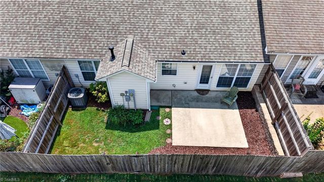 110 Mansfield Circle, Greensboro, NC 27455