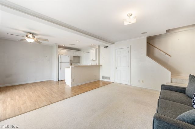 2535 Royal County Down B, Uniontown, OH 44685