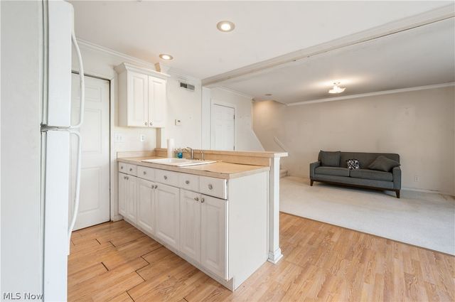 2535 Royal County Down B, Uniontown, OH 44685