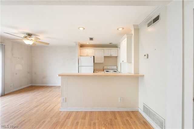 2535 Royal County Down B, Uniontown, OH 44685