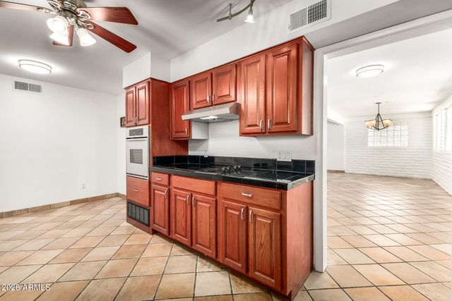 223 E CONCORDA Drive, Tempe, AZ 85282