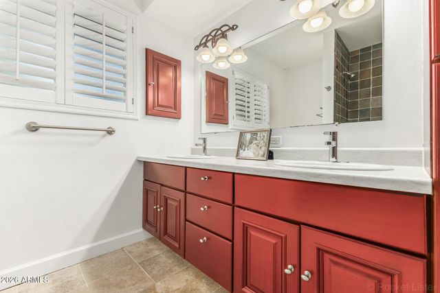 223 E CONCORDA Drive, Tempe, AZ 85282