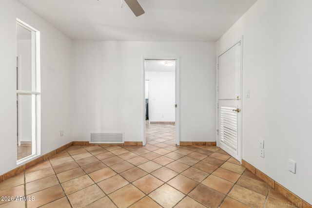 223 E CONCORDA Drive, Tempe, AZ 85282