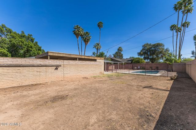 223 E CONCORDA Drive, Tempe, AZ 85282