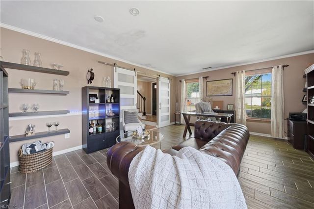 1925 Tufton CT, Virginia Beach, VA 23454