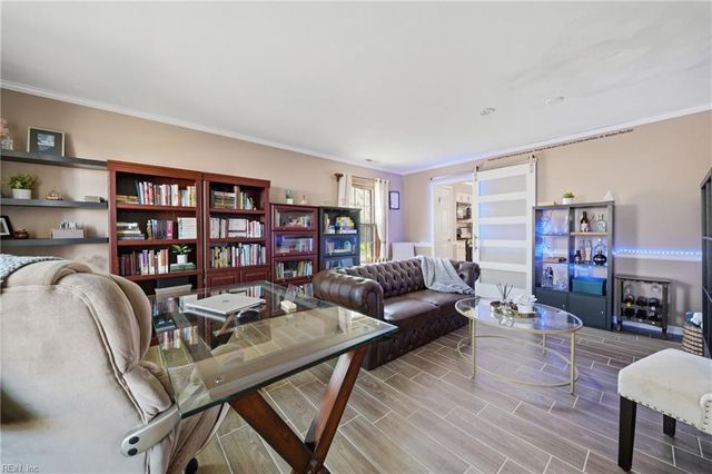 1925 Tufton CT, Virginia Beach, VA 23454