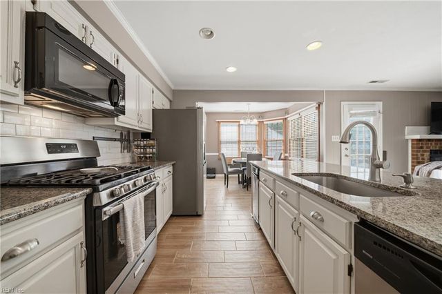 1925 Tufton CT, Virginia Beach, VA 23454