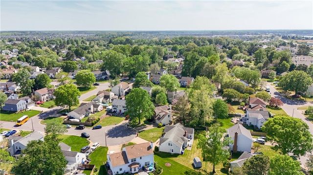 1925 Tufton CT, Virginia Beach, VA 23454