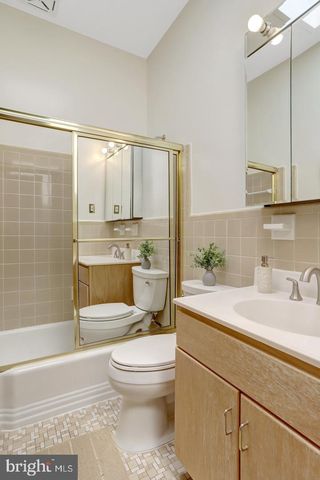 7413 REBECCA DR, Alexandria, VA 22307