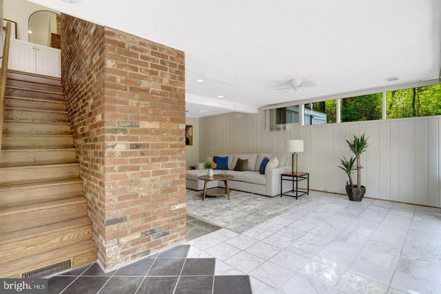 7413 REBECCA DR, Alexandria, VA 22307