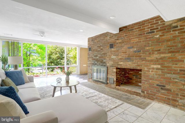 7413 REBECCA DR, Alexandria, VA 22307