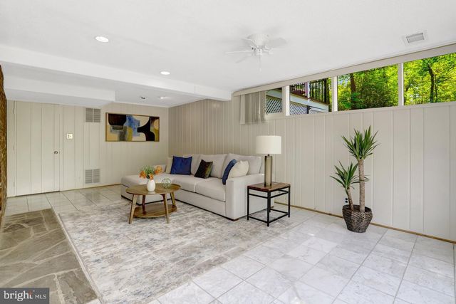 7413 REBECCA DR, Alexandria, VA 22307